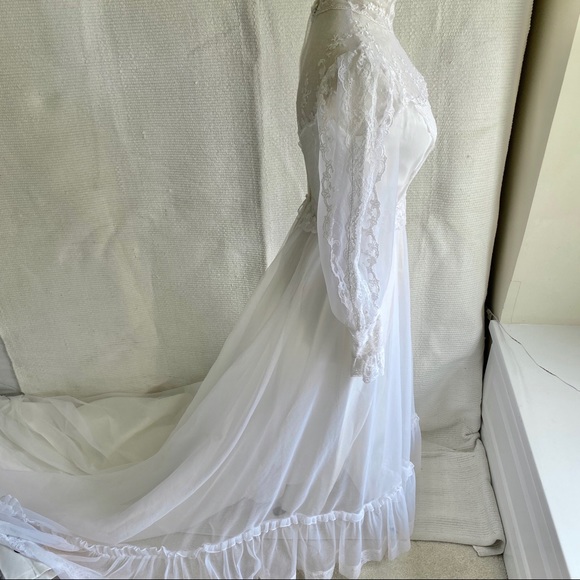 Vintage 70s 2/4 Boho Prairie Lace Wedding Dress - Picture 3 of 8